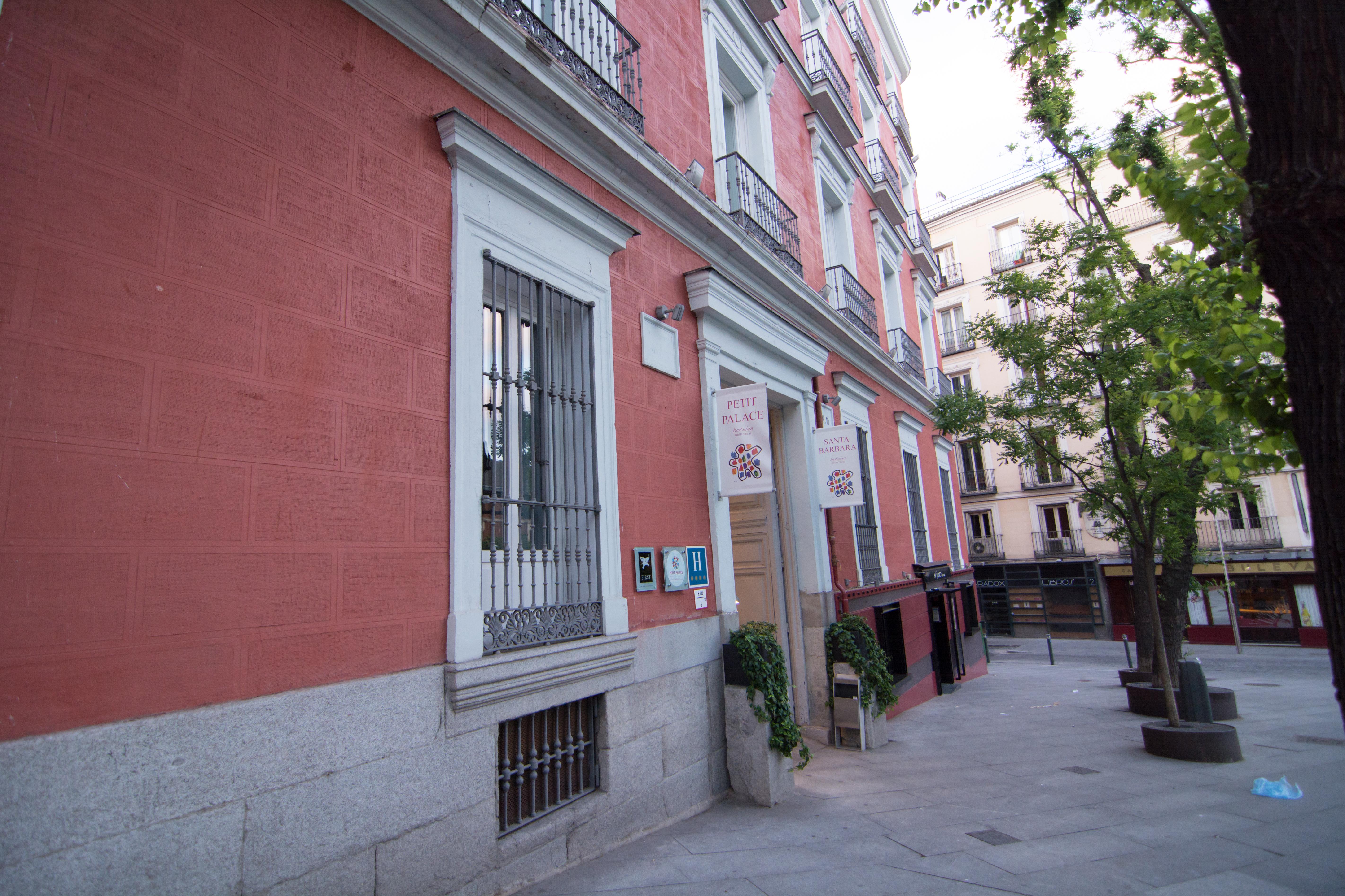 Petit Palace Santa Bárbara Madrid Kültér fotó
